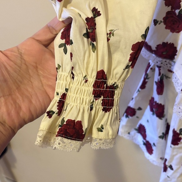 Elegant Floral Long Sleeve Blouse - Picture 4 of 5